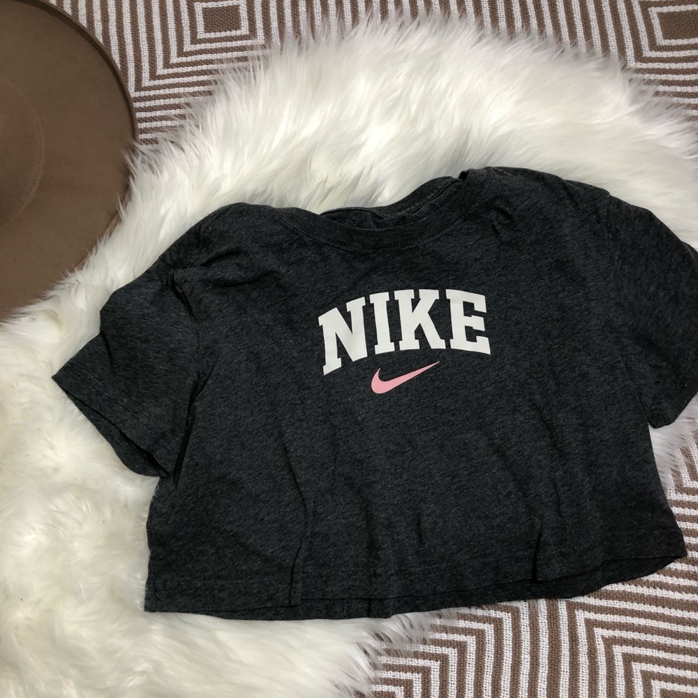 Nike crop tshirt